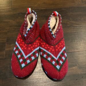 Bombas Red and Blue Slippers Size Medium
